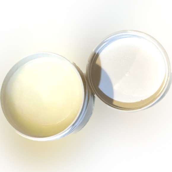 STICK-UM CANDLE ADHESIVE STAY ALIGHN STRAIGHTEN 2OZ PEA SZ WEDDING CANDLE BASE - Picture 4 of 4